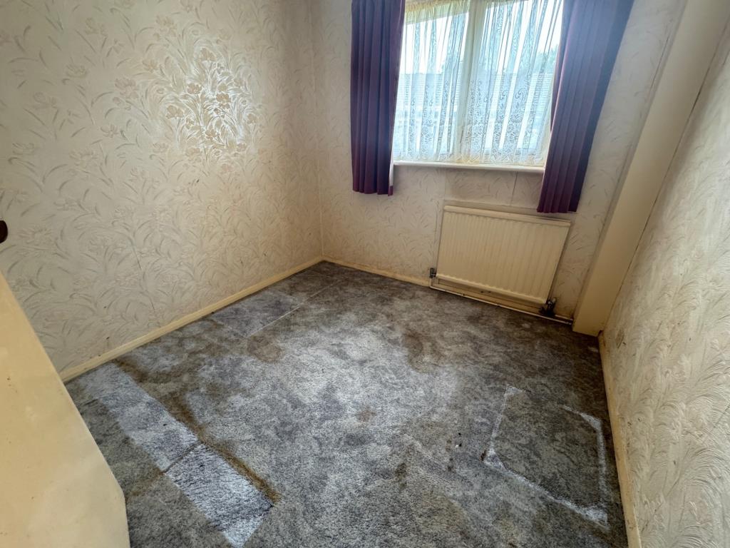 Lot: 132 - SEMI-DETACHED THREE-BEDROOM BUNGALOW FOR REFURBISHMENT WITH GARAGE - Bedroom 1